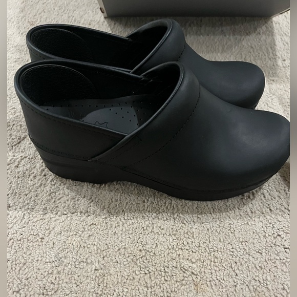Dansko clogs - Picture 5 of 11
